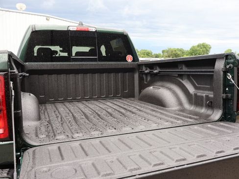 New 2026 RAM 1500 Big Horn w/ Night Edition AWD/4WD image 15