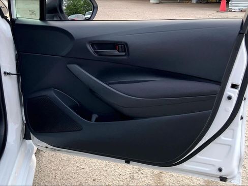 Used 2024 Toyota Corolla LE image 22
