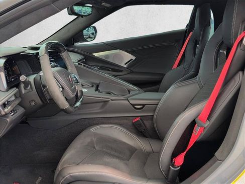 Used 2024 Chevrolet Corvette Z06 RWD image 11