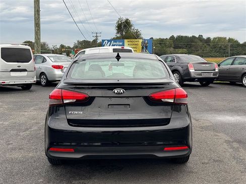 Used 2018 Kia Forte LX image 5