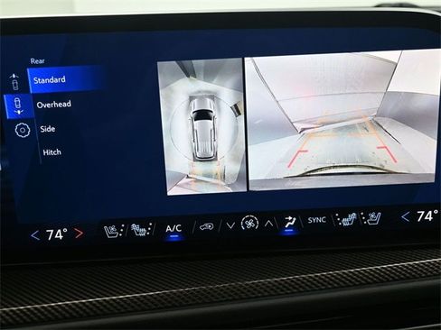 Used 2026 Chevrolet Traverse High Country image 32