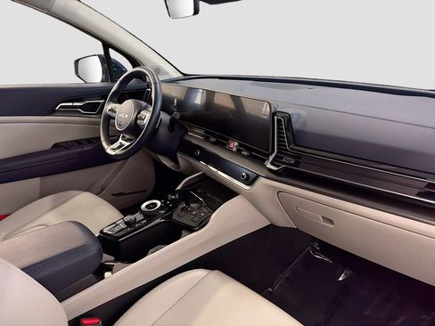 Used 2023 Kia Sportage EX image 30