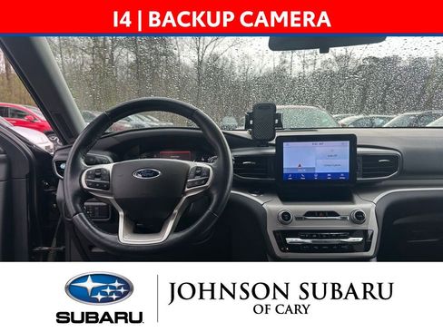 Used 2022 Ford Explorer XLT w/ Equipment Group 202A image 8