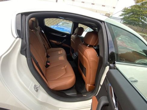 Used 2023 Maserati Ghibli GT image 44