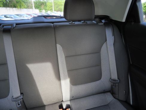Used 2025 Chevrolet TrailBlazer LT AWD/4WD image 14