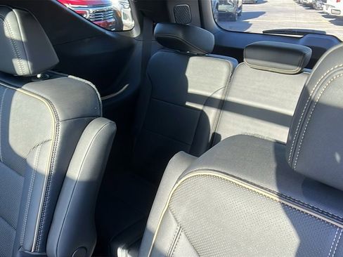 New 2026 Chevrolet Traverse High Country image 19