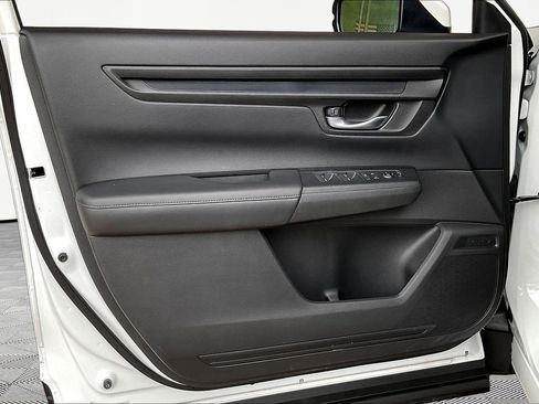 Used 2023 Honda CR-V LX image 19