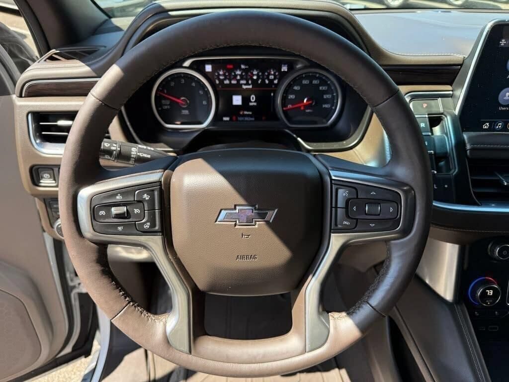 Used 2021 Chevrolet Tahoe Z71 w/ Luxury Package AWD/4WD image 23