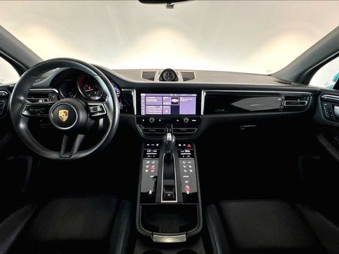 Used 2023 Porsche Macan AWD/4WD image 17