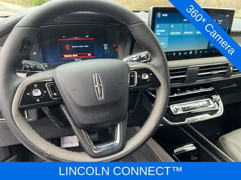 New 2026 Lincoln Corsair Premiere image 9