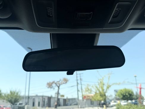 Used 2021 Toyota Camry SE FWD image 38