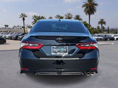 Used 2023 Toyota Camry SE image 6