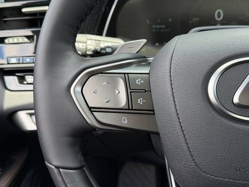 New 2026 Lexus RX 450h AWD image 16