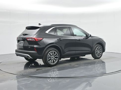 New 2025 Ford Escape SE image 24