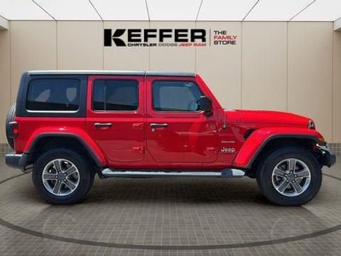 Used 2021 Jeep Wrangler Unlimited Sahara AWD/4WD image 8