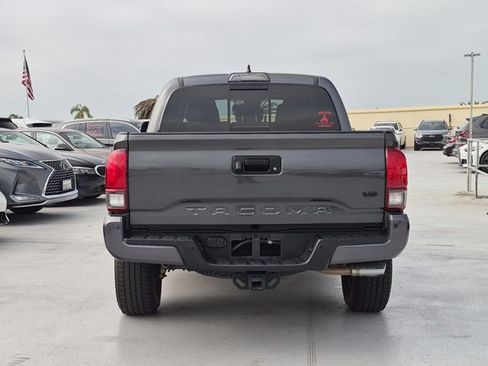 Used 2019 Toyota Tacoma TRD Off-Road w/ Technology Package RWD image 7