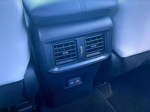 Used 2024 Toyota RAV4 Limited image 33