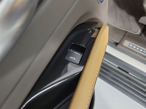 Certified 2023 Cadillac Escalade Sport w/ Touring Package image 15