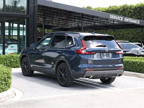 Used 2023 Honda CR-V Sport Touring image 5