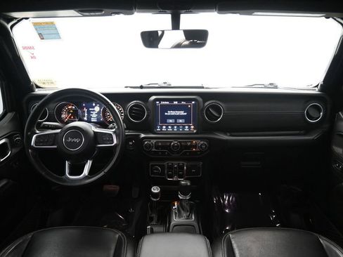 Used 2020 Jeep Wrangler Unlimited Sahara image 14