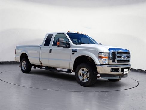 Used 2010 Ford F250 XLT image 7
