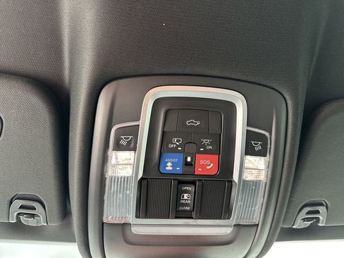 Used 2021 RAM 1500 Limited w/ Body Color Bumper Group image 24