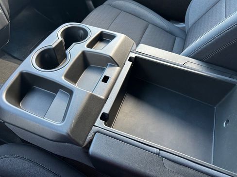 Used 2024 Chevrolet Silverado 2500 Custom w/ Custom Value Package image 44