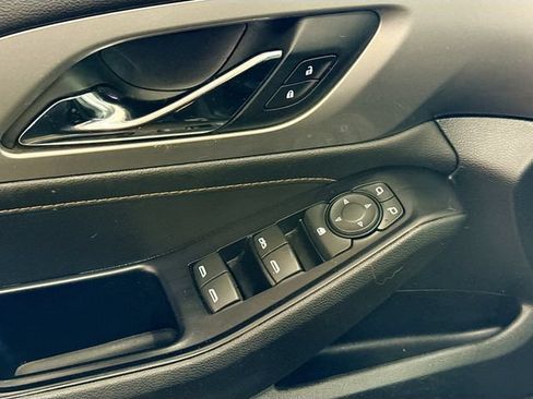 Used 2019 Chevrolet Traverse RS FWD image 19