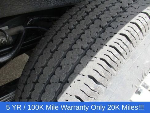Used 2024 Chevrolet Express 2500 w/ Driver Convenience Package RWD image 27