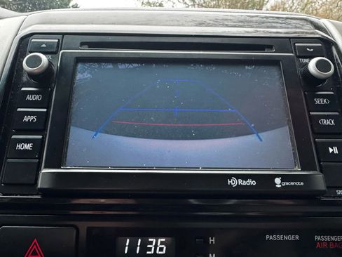 Used 2014 Toyota Tacoma PreRunner image 19