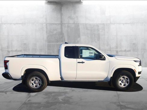 New 2026 Nissan Frontier S image 5