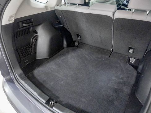Used 2016 Honda CR-V LX image 9