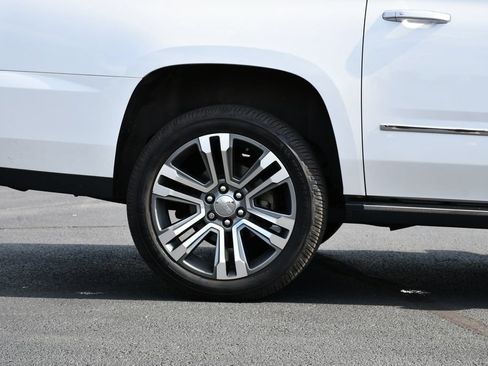 Used 2019 GMC Yukon XL Denali w/ Denali Ultimate Package AWD/4WD image 10