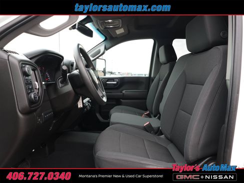 Used 2022 Chevrolet Silverado 2500 Custom w/ Custom Convenience Package AWD/4WD image 6
