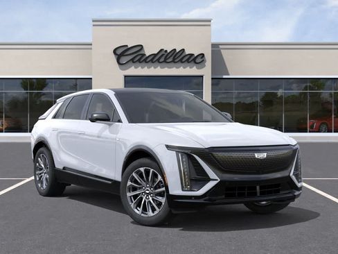 Used 2027 Cadillac Lyriq Sport w/ LPO, Floor Liner Package AWD/4WD image 7