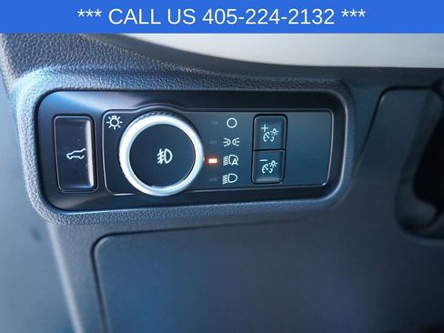 Used 2025 Ford Explorer Active w/ Active Comfort Package RWD image 32