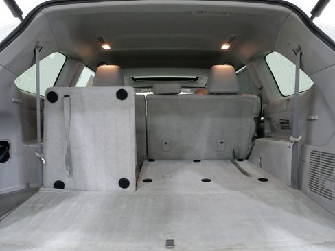 Used 2015 Toyota Highlander XLE image 29