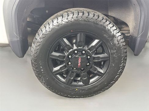 Used 2024 GMC Sierra 3500 AT4 w/ AT4 Premium Plus Package AWD/4WD image 34