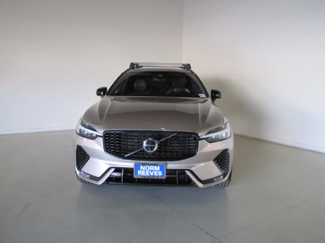 Used 2023 Volvo XC60 B5 Ultimate FWD image 25