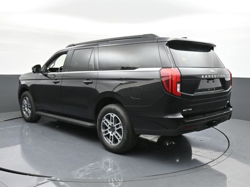 Used 2025 Ford Expedition Max Active image 6