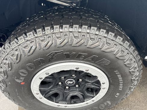 New 2026 Ford Bronco Badlands AWD/4WD image 15
