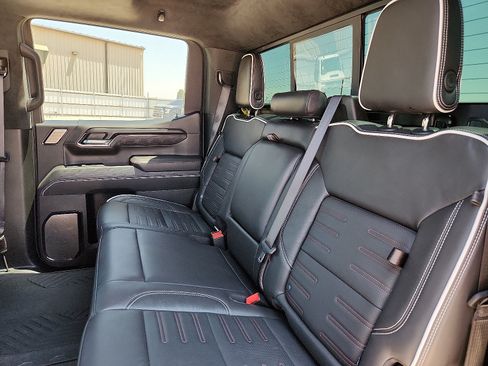 Used 2024 GMC Sierra 1500 AT4X w/ AT4X AEV Edition AWD/4WD image 10
