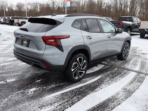 New 2026 Chevrolet Trax RS w/ Sunroof Package image 28