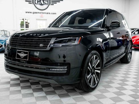 Used 2023 Land Rover Range Rover SE AWD/4WD image 3