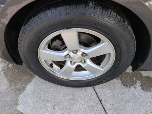 Used 2016 Chevrolet Cruze LT image 12