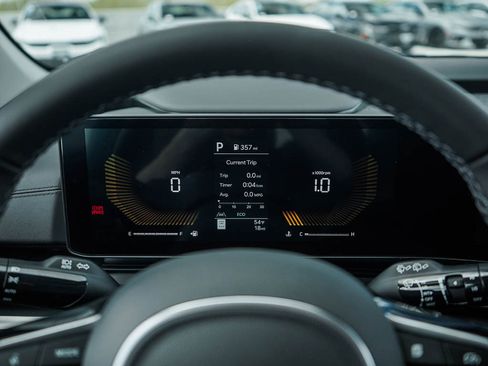 New 2026 Kia Carnival FWD image 23