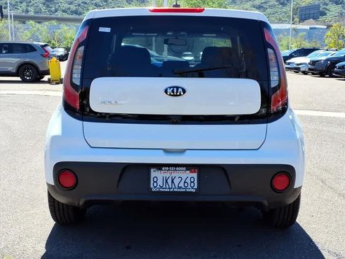 Used 2019 Kia Soul w/ Convenience Package image 5
