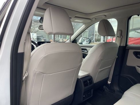 Certified 2023 Nissan Rogue SL w/ SL Premium Package image 21