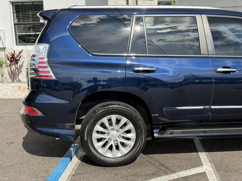 Used 2018 Lexus GX 460 Premium w/ Premium Package AWD/4WD image 19