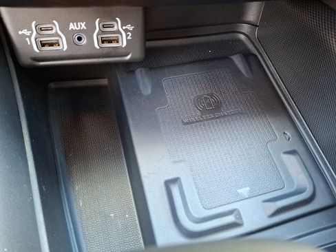 Certified 2024 Dodge Durango GT image 28